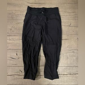 Lululemon Dance Studio Crop